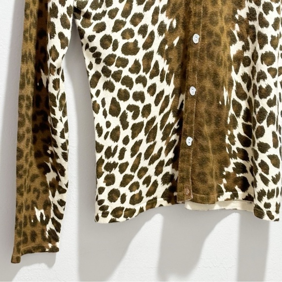 Vtg CAROLYN TAYLOR Women’s Brown Ivory Animal Print Cardigan Unique Buttons Sz M - Picture 4 of 7